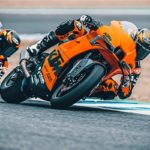 392431_MY22_ KTM RC 8C_ Static_ Red Bull KTM Factory Racing Test team_ Action